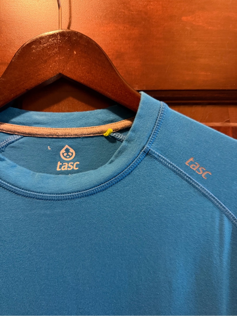 tasc Men's Short Sleeve Crew Tee in Blue